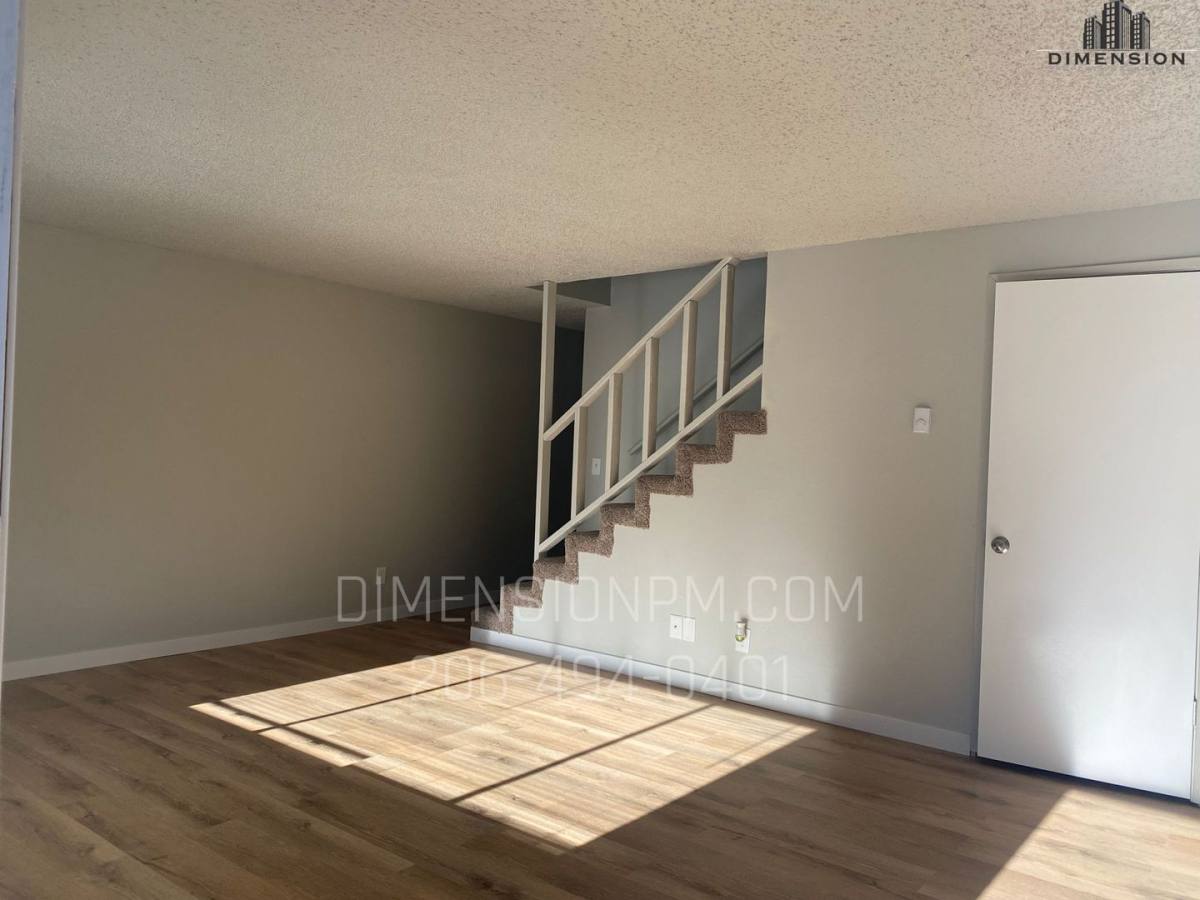 Townhouse for rent at 413 Pattison St NE, Olympia, WA 98506