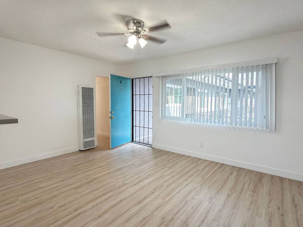 Apartment for rent at 122 E 55th St, Long Beach, CA 90805