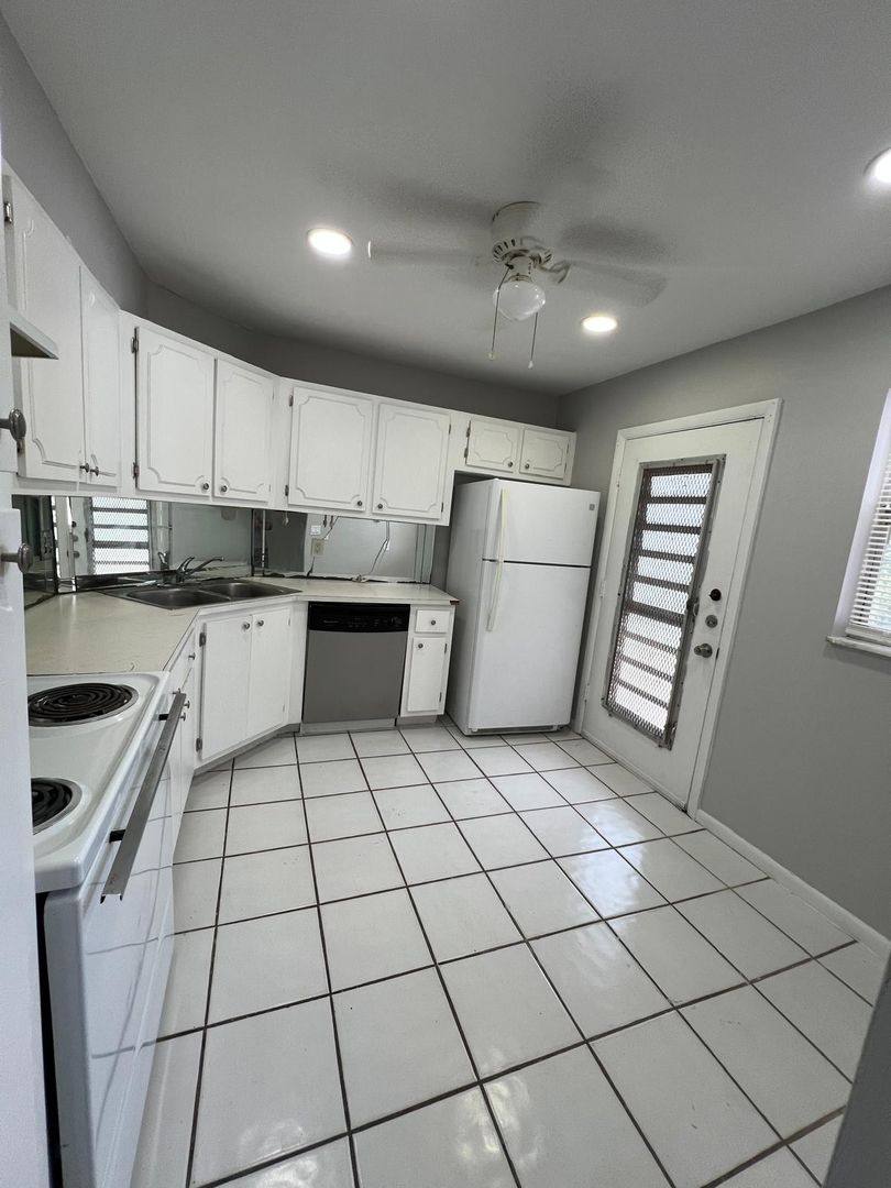 House for rent at 3360 Spanish Moss Terrace, Fort Lauderdale, FL 33319