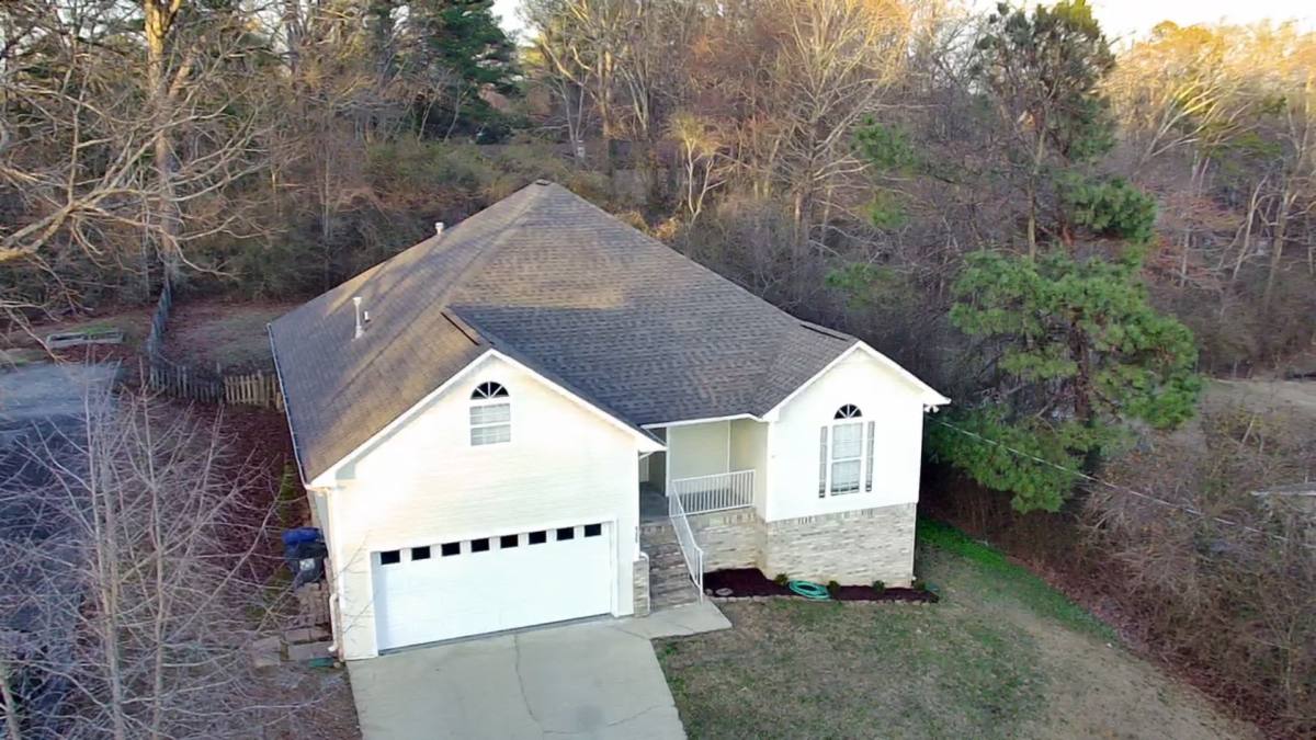 House for rent at 115 Cooper Ave, Trussville, AL 35173