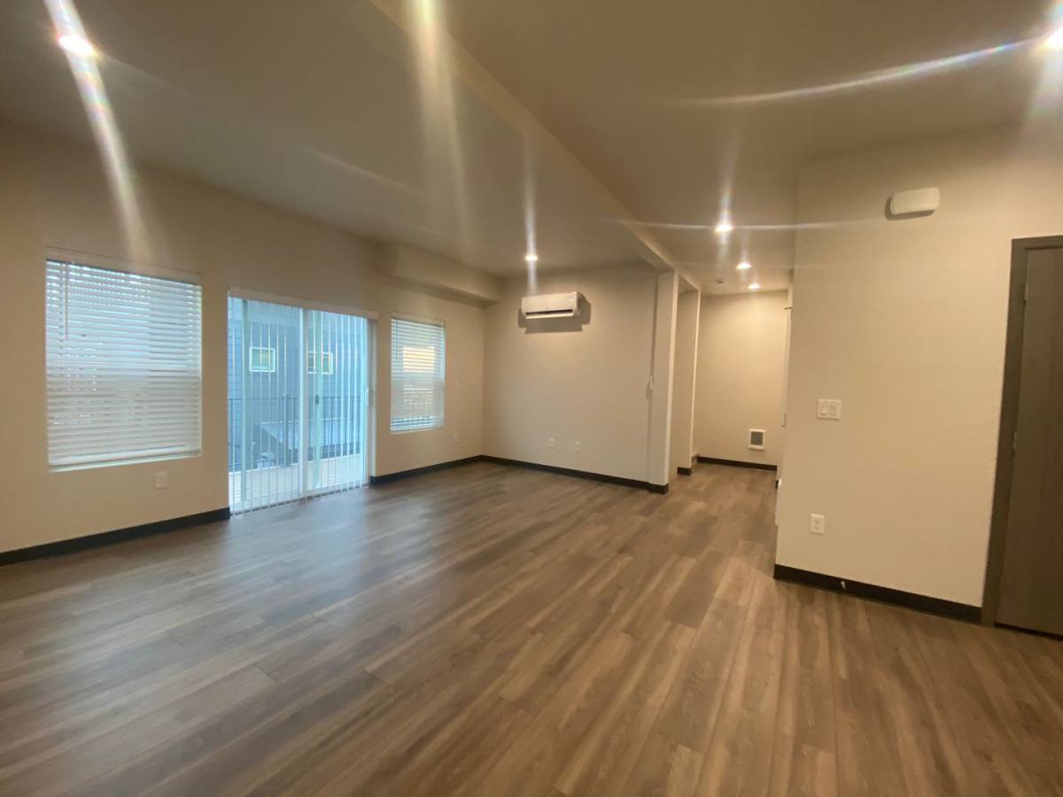 Townhouse for rent at 21 E H St #BLDG A, Deer Park, WA 99006