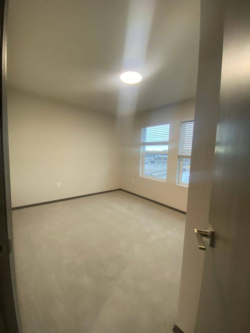Townhouse for rent at 21 E H St #BLDG A, Deer Park, WA 99006