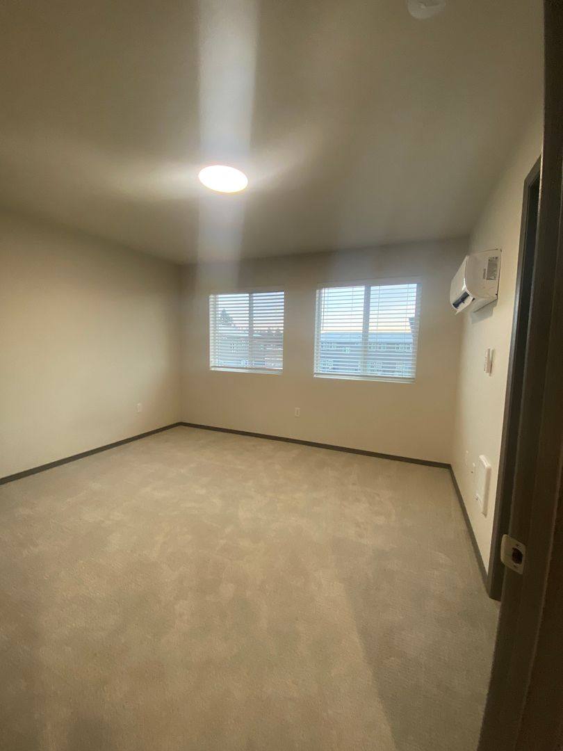 Townhouse for rent at 21 E H St #BLDG A, Deer Park, WA 99006