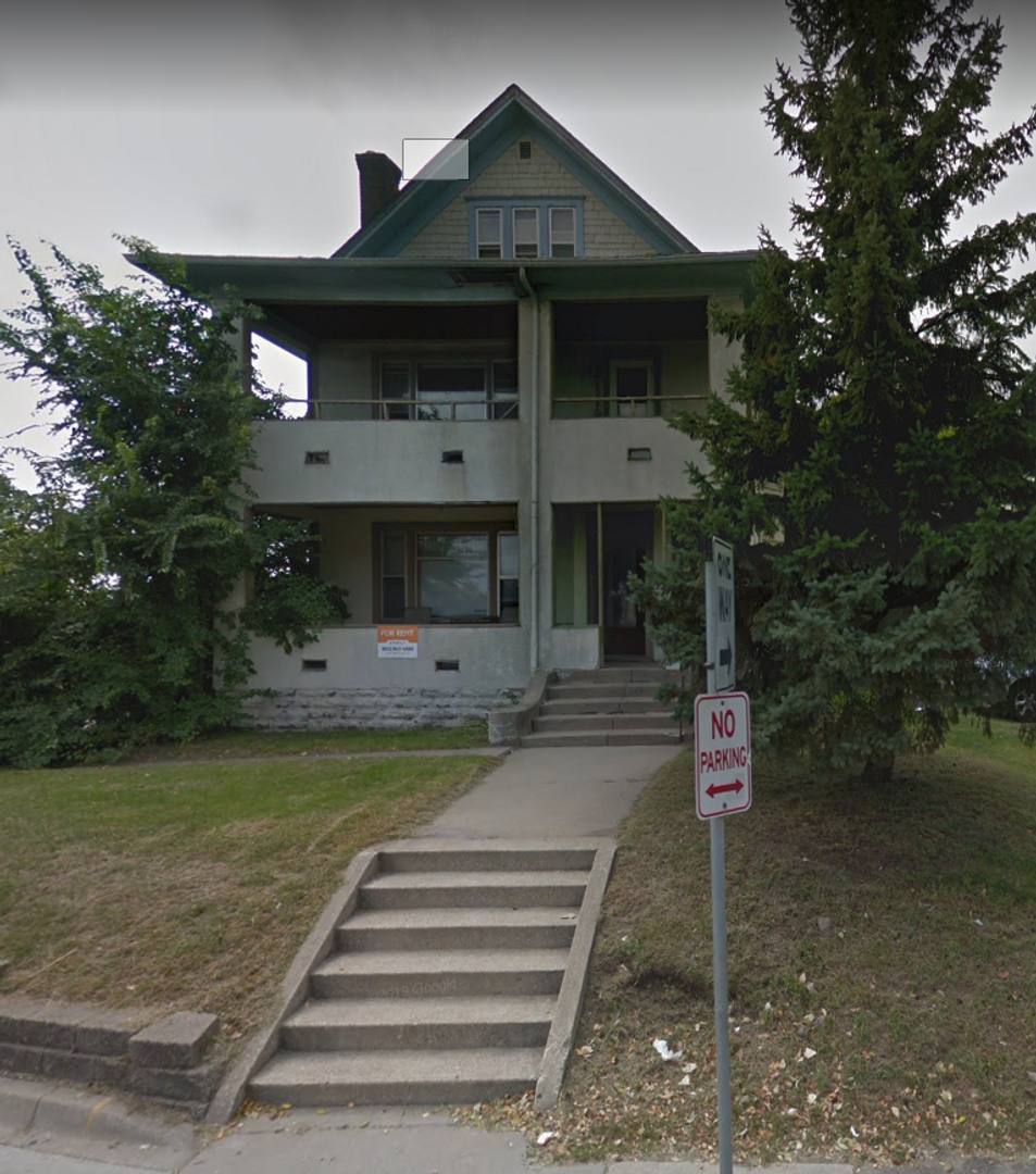 Apartment for rent at 816-818 University Ave SE, Minneapolis, MN 55414