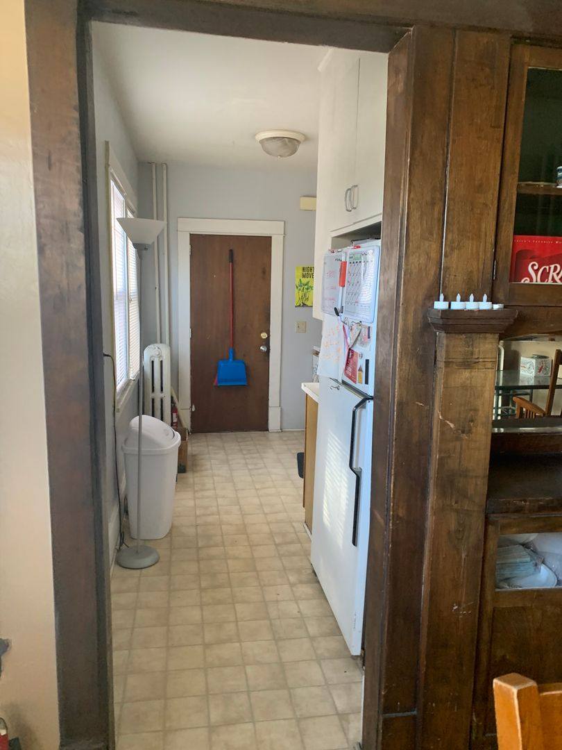 Apartment for rent at 816-818 University Ave SE, Minneapolis, MN 55414