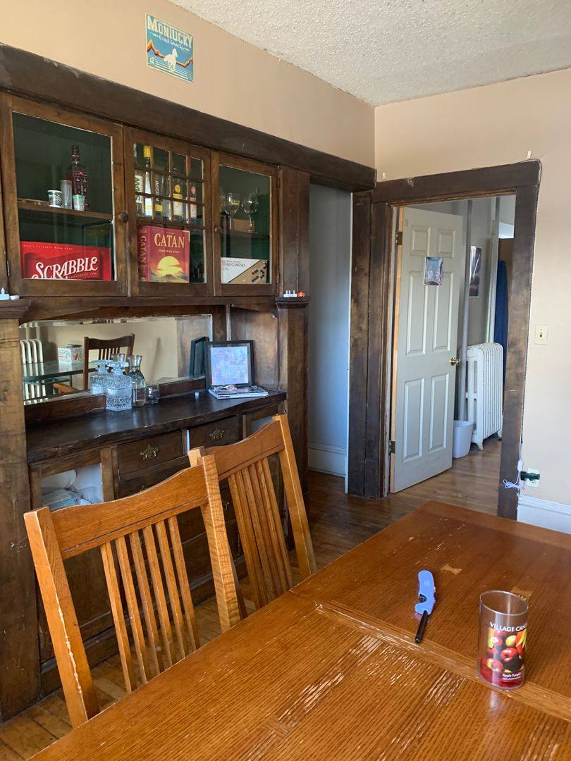 Apartment for rent at 816-818 University Ave SE, Minneapolis, MN 55414