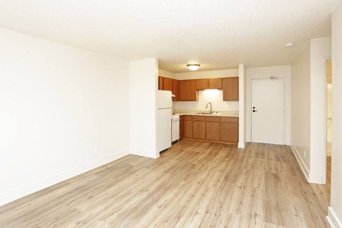Apartment for rent at 200 Grand Ave, Des Moines, IA 50309