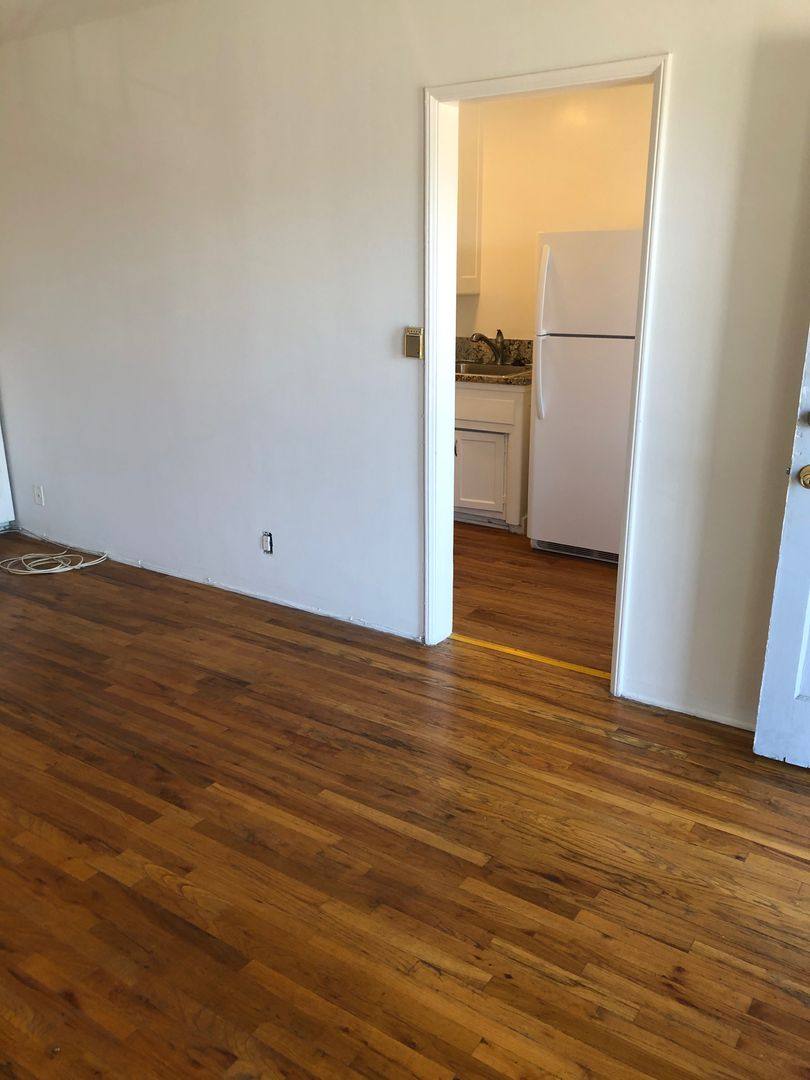 Apartment for rent at 1710-1720 1 2 S Beverly Glen, Los Angeles, CA 90024