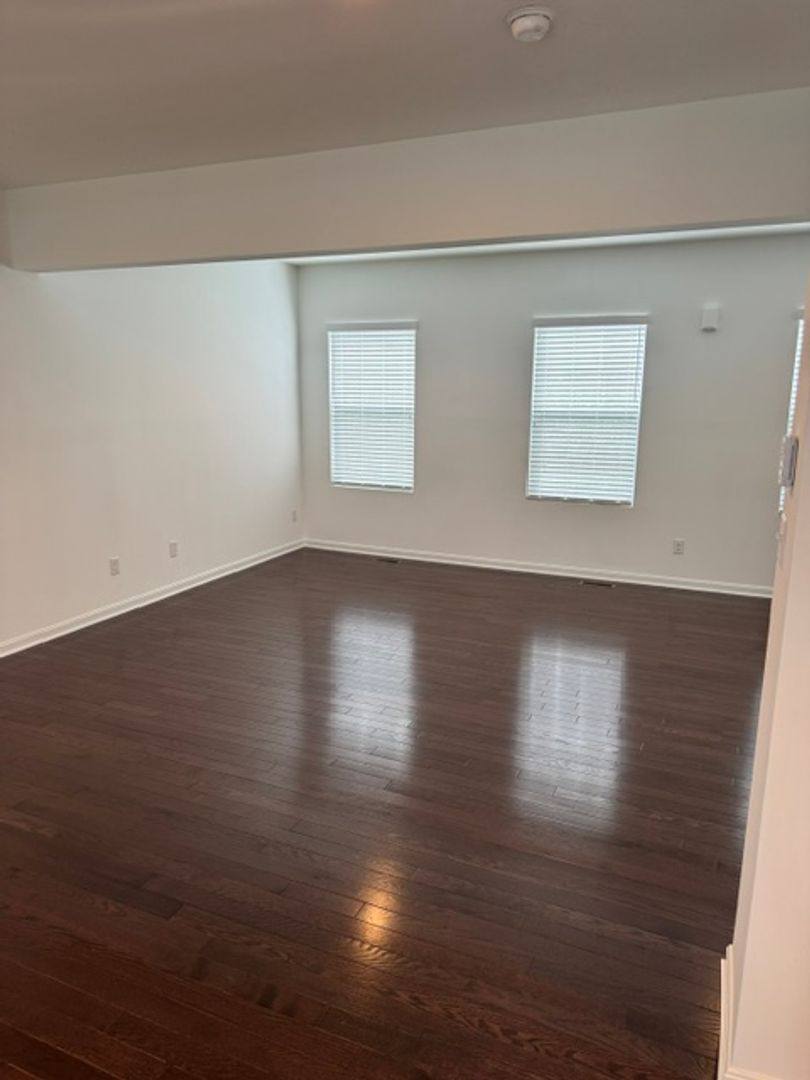 Townhouse for rent at 221 Faulk Dr, Warrendale, PA 15086