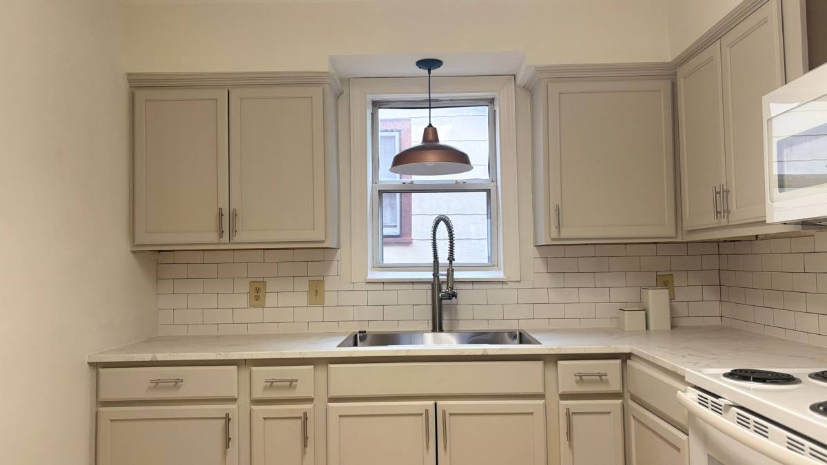 Apartment for rent at 122 D View Ave, Norfolk, VA 23503