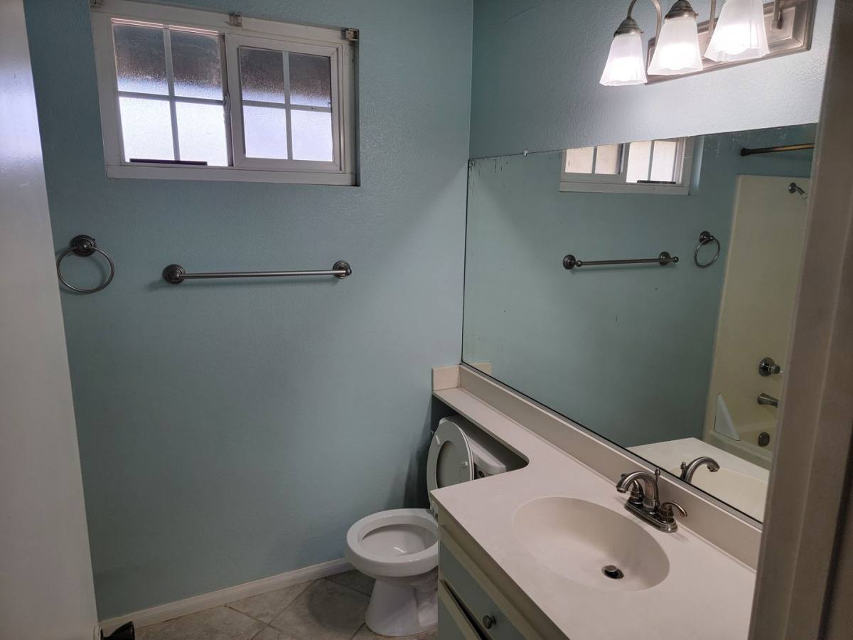 House for rent at 794 Mason St, Rialto, CA 92376