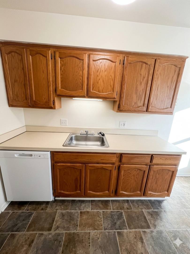 Apartment for rent at 18600 E 14 Mile Rd, Fraser, MI 48026