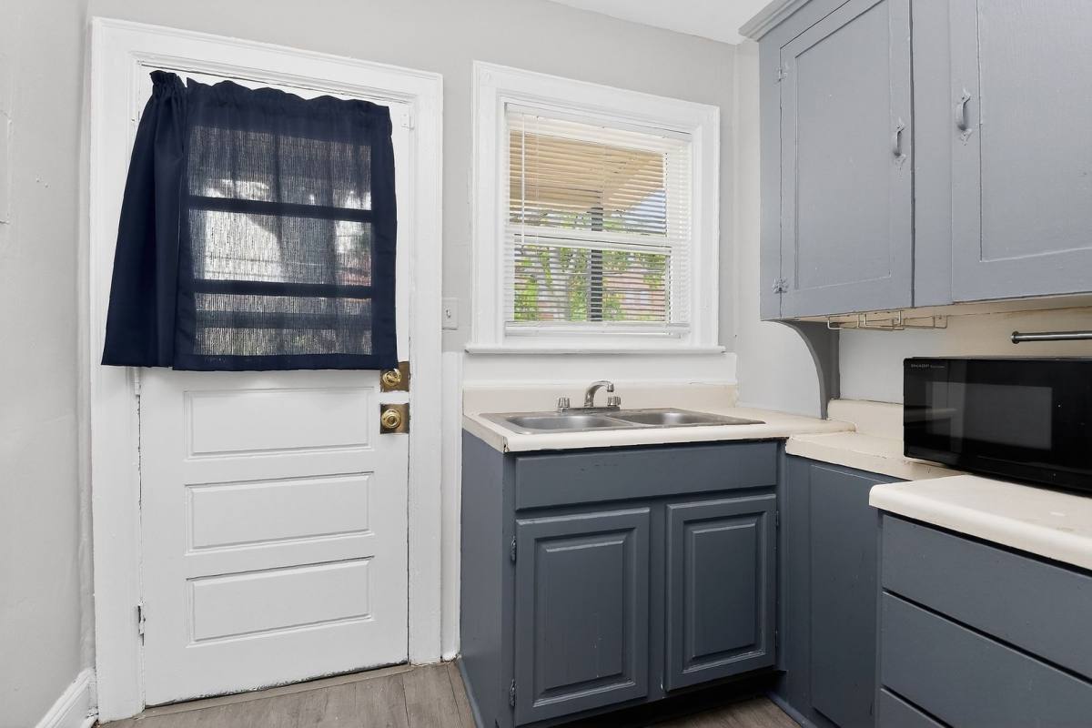 Apartment for rent at 1418-4 Park Dr, Charlotte, NC 28204