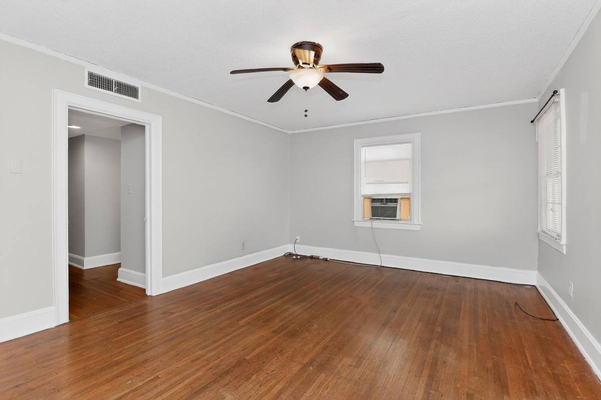 Apartment for rent at 1418-4 Park Dr, Charlotte, NC 28204