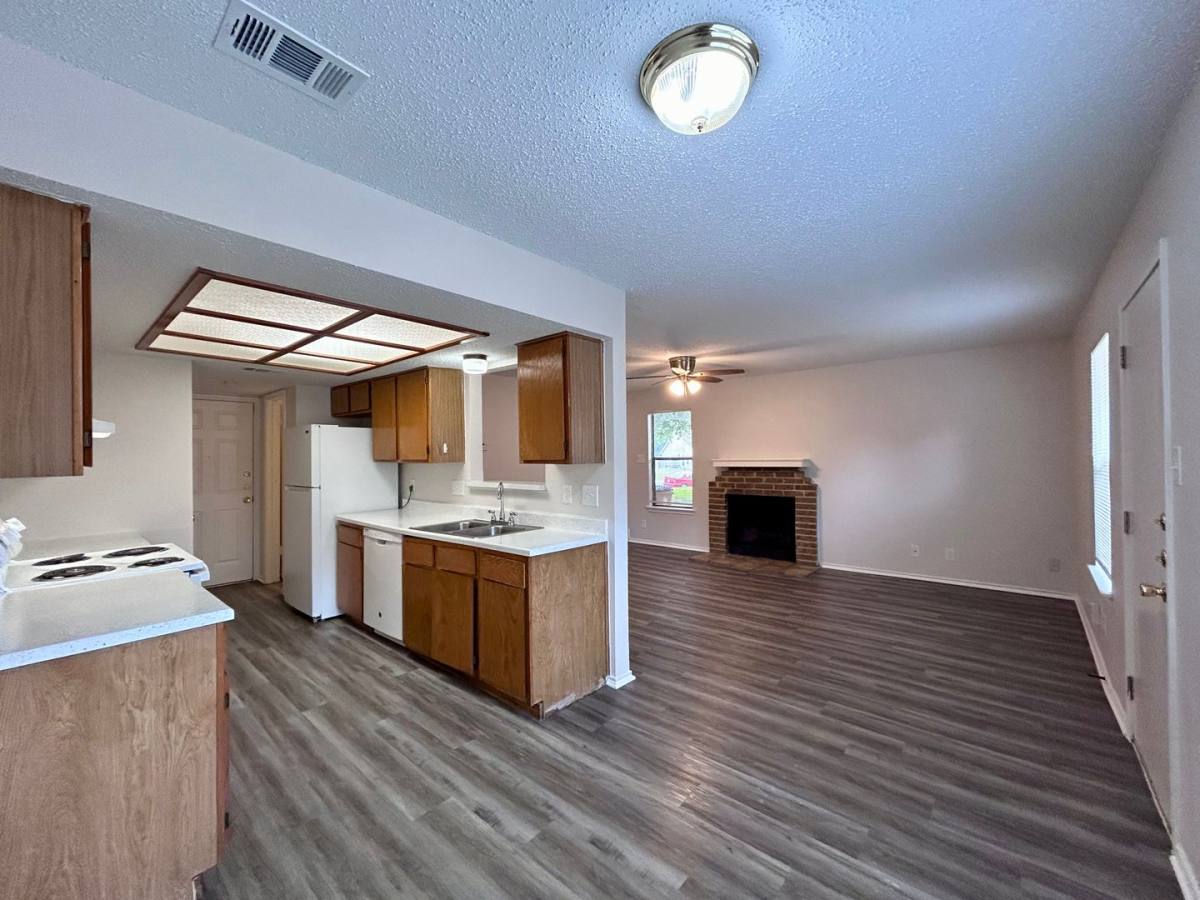 Apartment for rent at 9300 Kempler Dr, Austin, TX 78748