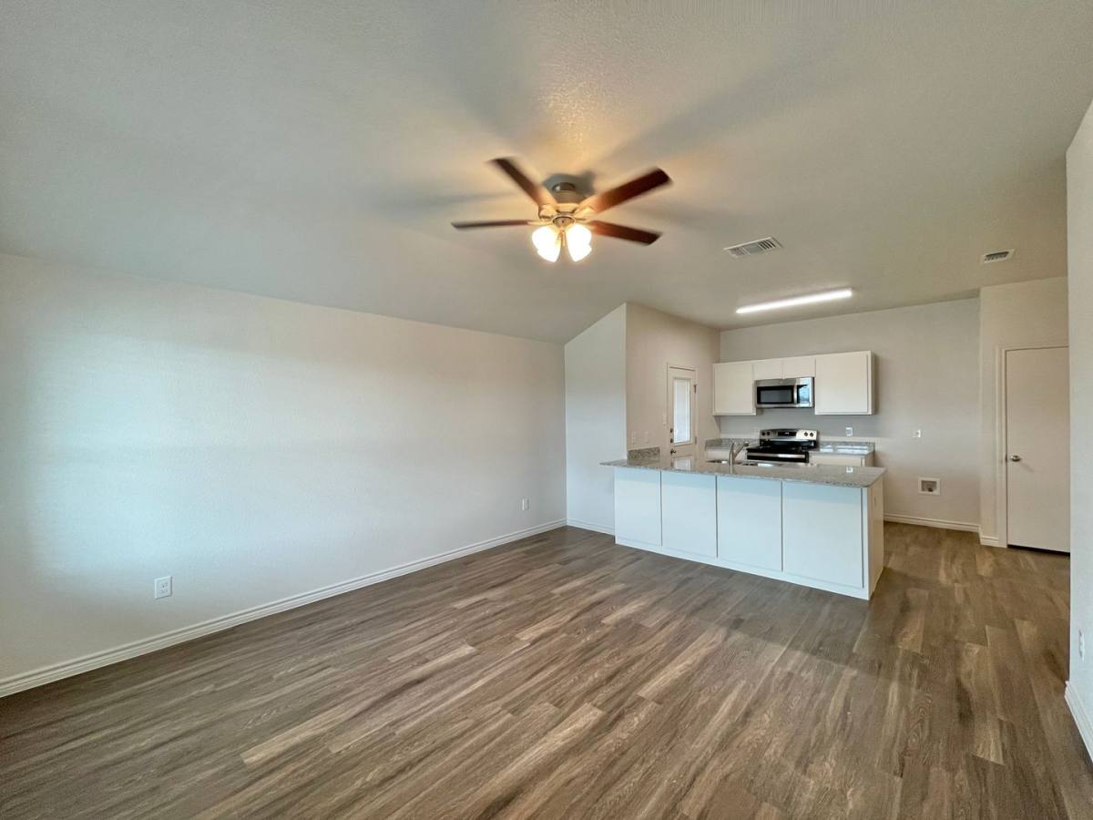 Townhouse for rent at 1806 Clovis Dr, Copperas Cove, TX 76522