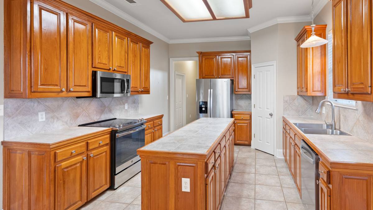 House for rent at 10741 Hillmont Ave, Baton Rouge, LA 70810