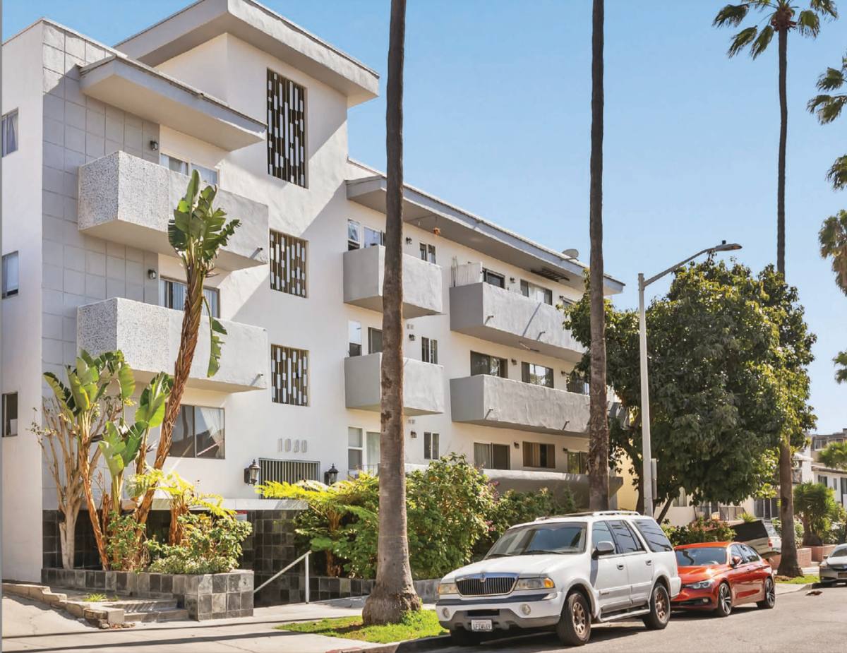 Apartment for rent at 1030 N Orange Grove Ave, Los Angeles, CA 90046
