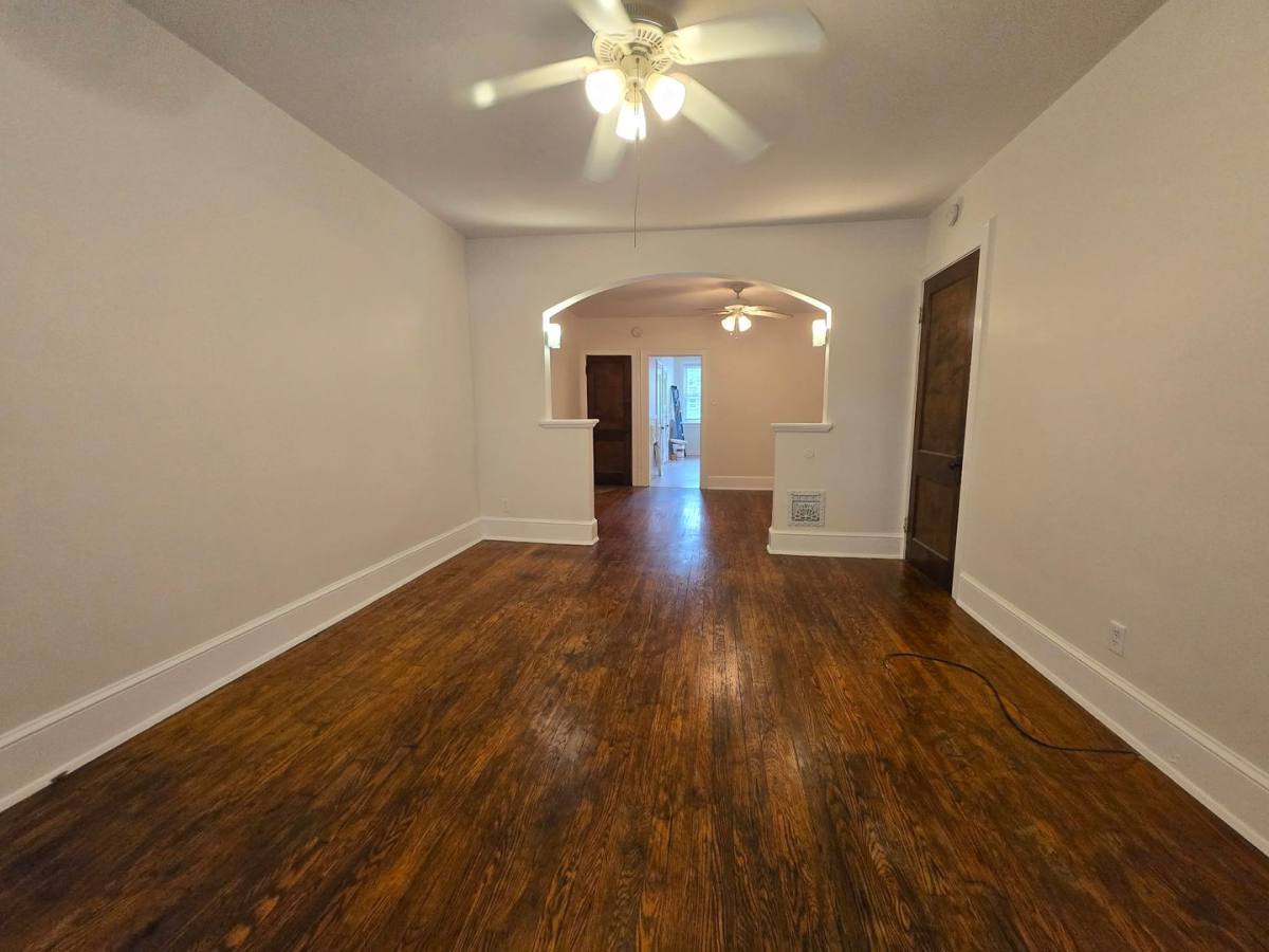 Townhouse for rent at 3927 Tholozan Ave, Saint Louis, MO 63116
