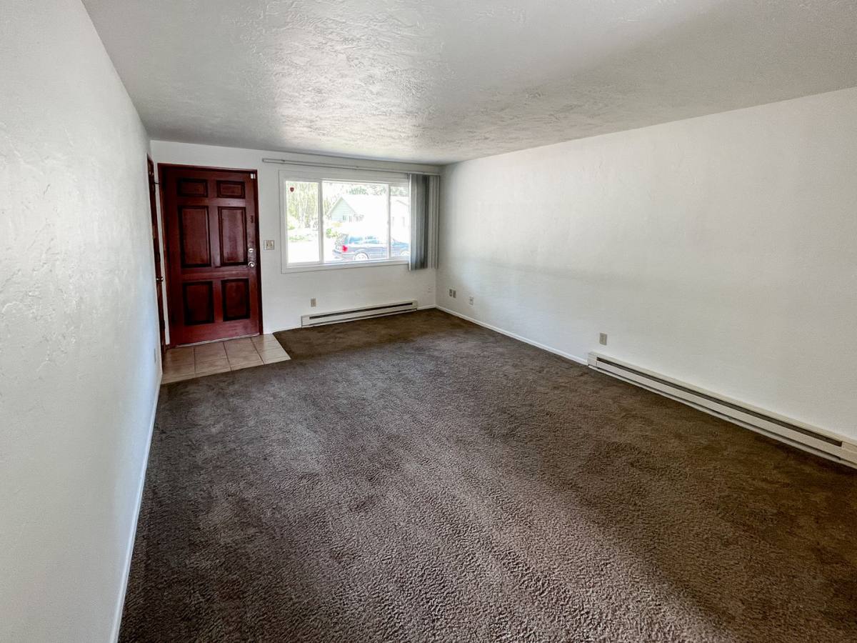Apartment for rent at 2512 Honeysuckle Way NE, Salem, OR 97301