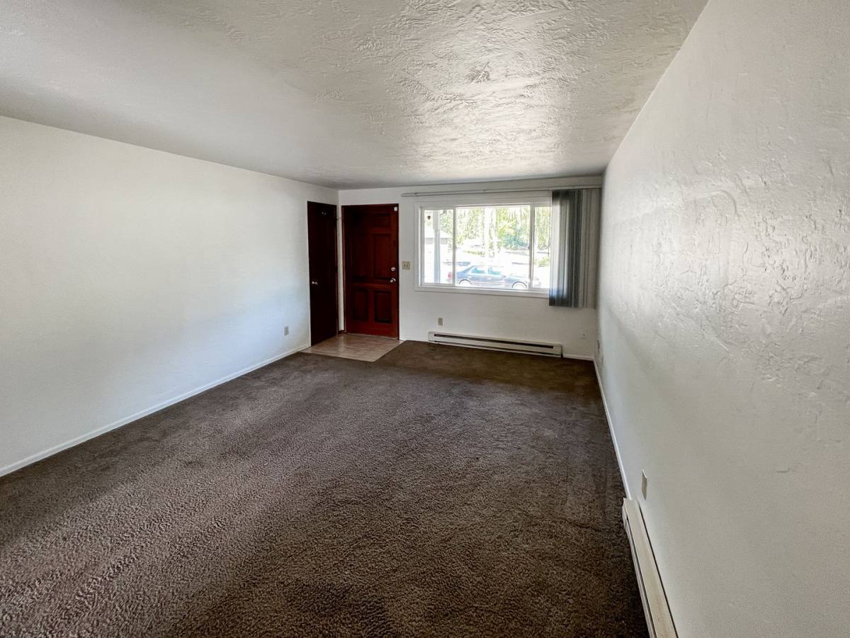 Apartment for rent at 2512 Honeysuckle Way NE, Salem, OR 97301