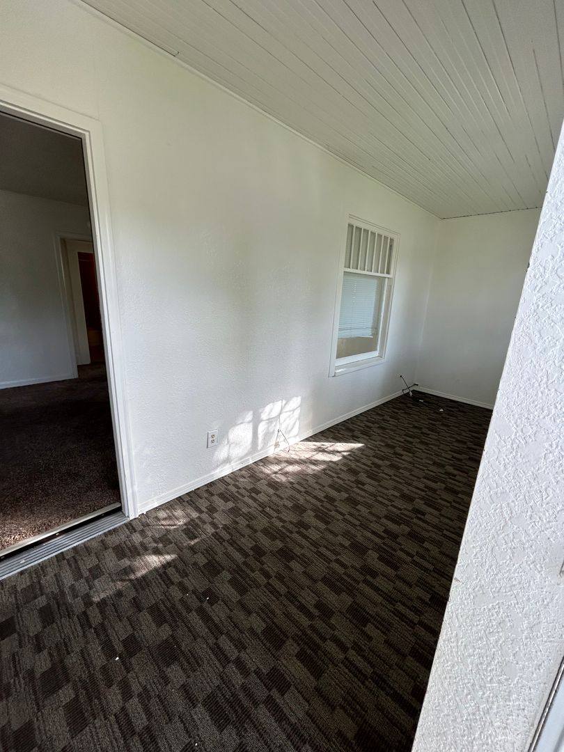 House for rent at 1015 10th Ave S, Nampa, ID 83651
