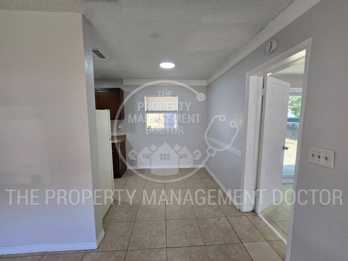 House for rent at 4914 S 84th St, Tampa, FL 33619