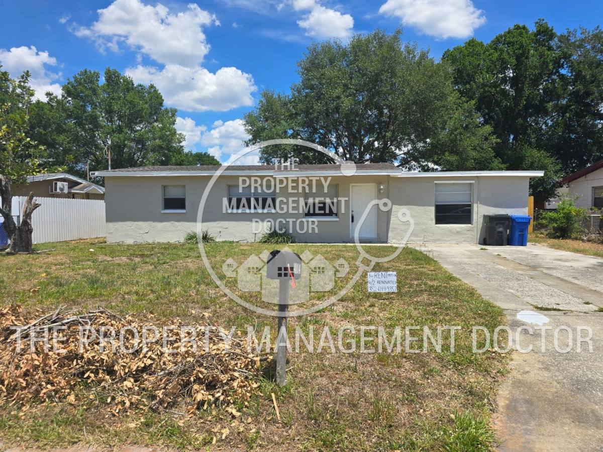 House for rent at 4914 S 84th St, Tampa, FL 33619