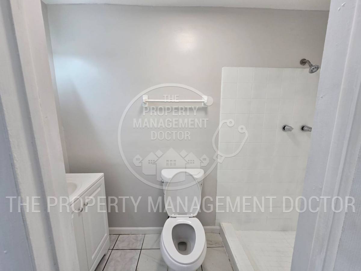 House for rent at 4914 S 84th St, Tampa, FL 33619