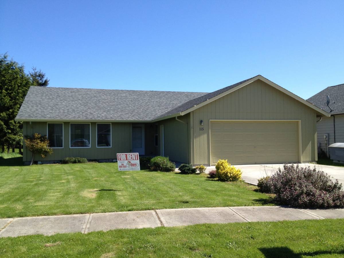 House for rent at 115 Charles St, Longview, WA 98632