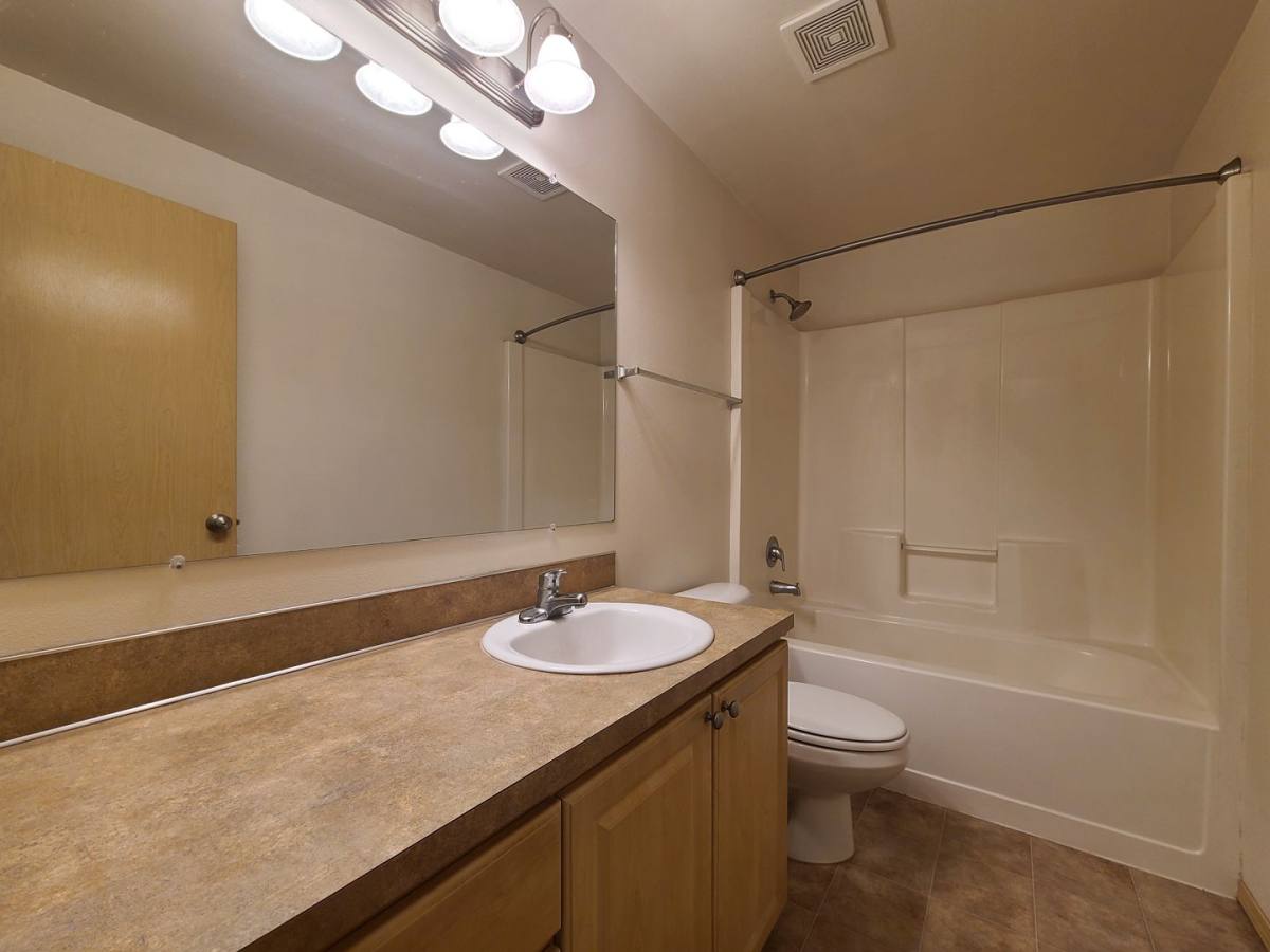 House for rent at 115 Charles St, Longview, WA 98632