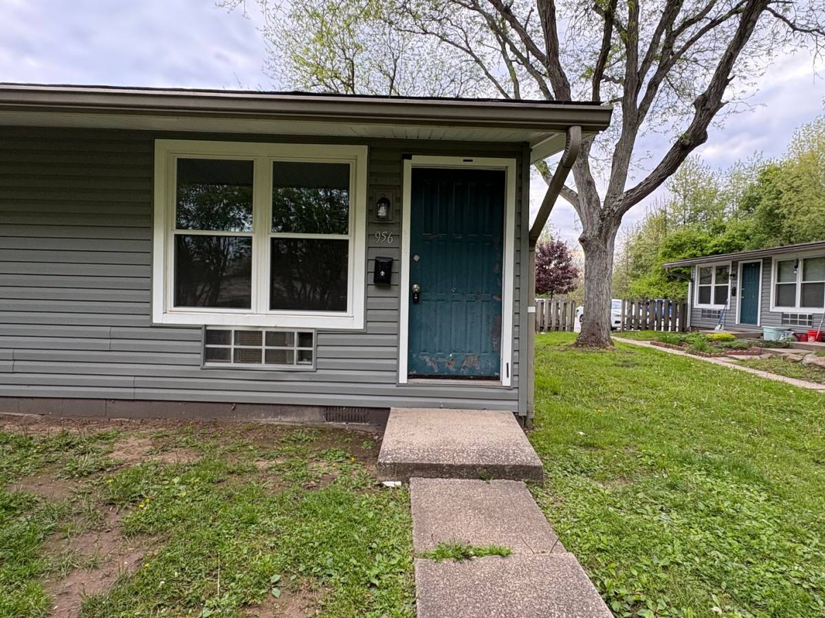 Apartment for rent at 956 Silver Meadows Blvd, Kent, OH 44240