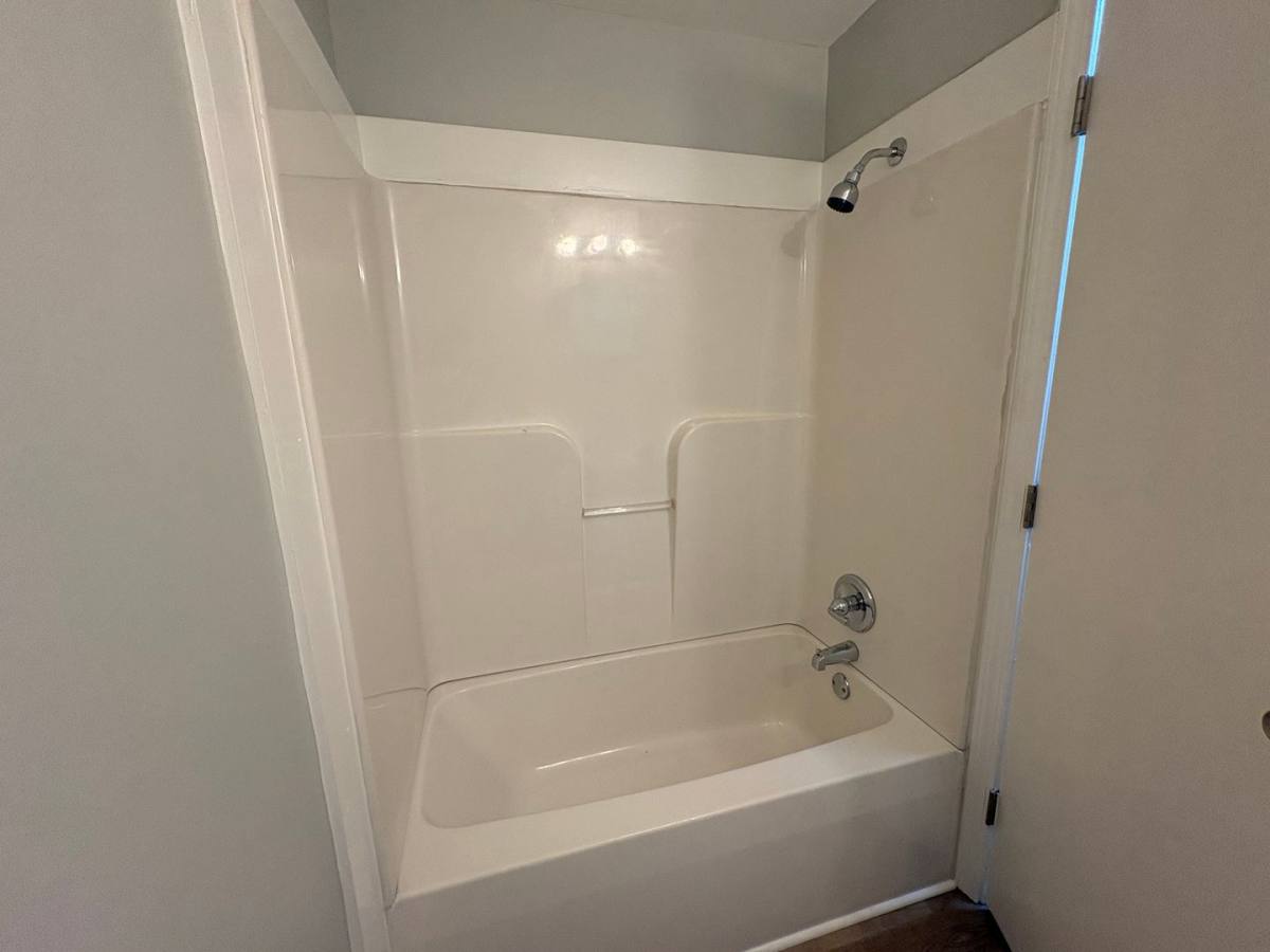 Apartment for rent at 956 Silver Meadows Blvd, Kent, OH 44240