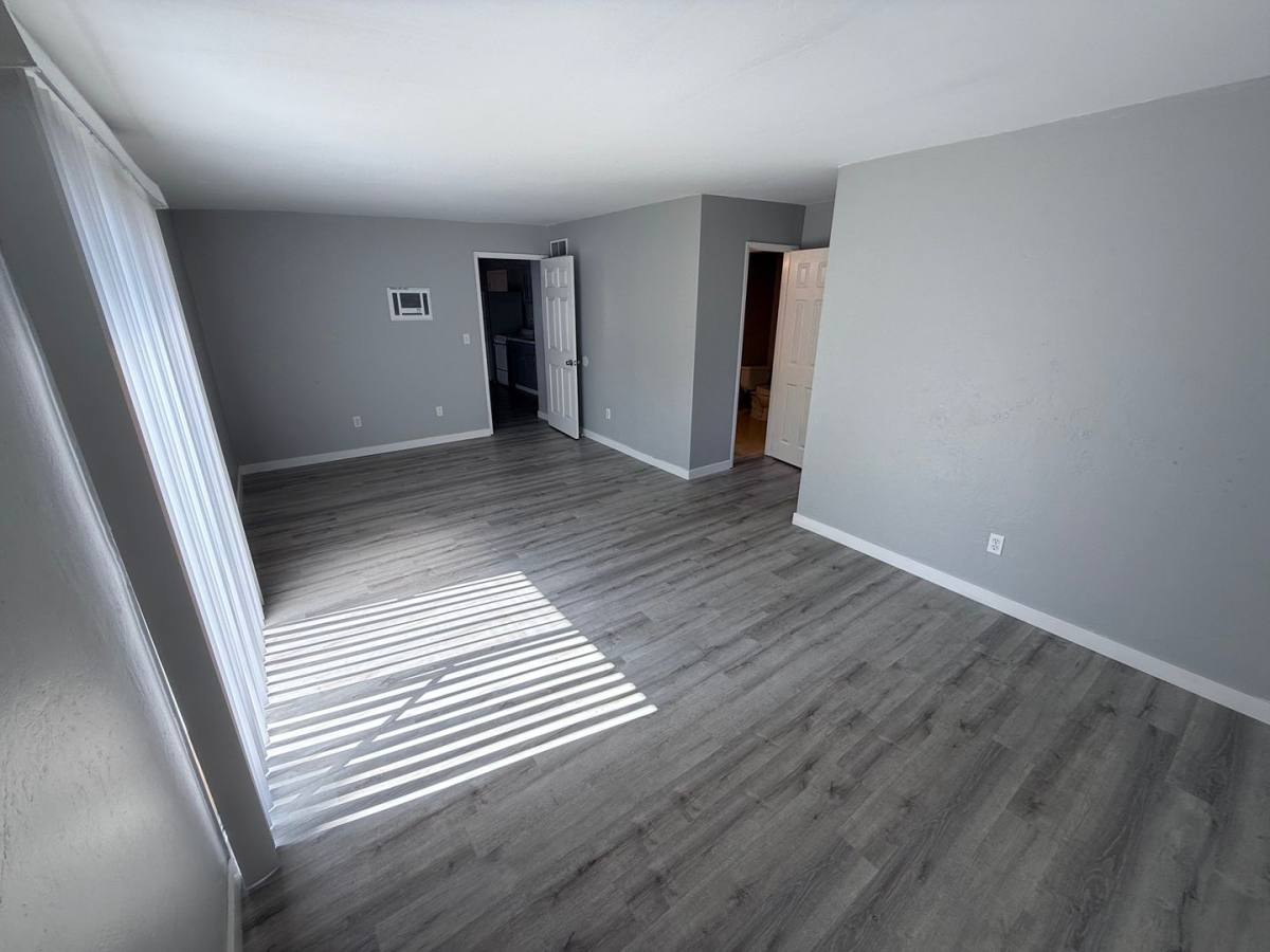 Apartment for rent at 1561 Olive Ave, Chula Vista, CA 91911