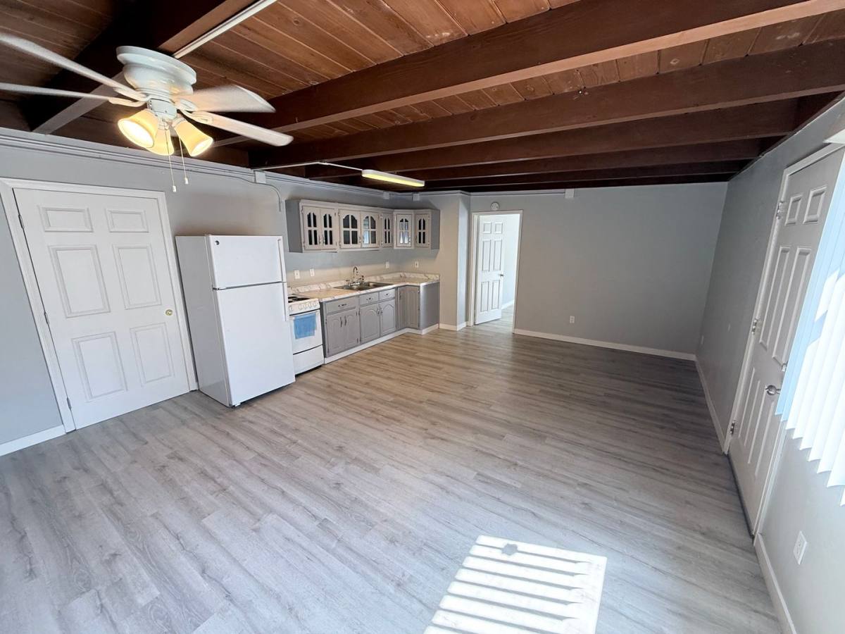 Apartment for rent at 1561 Olive Ave, Chula Vista, CA 91911