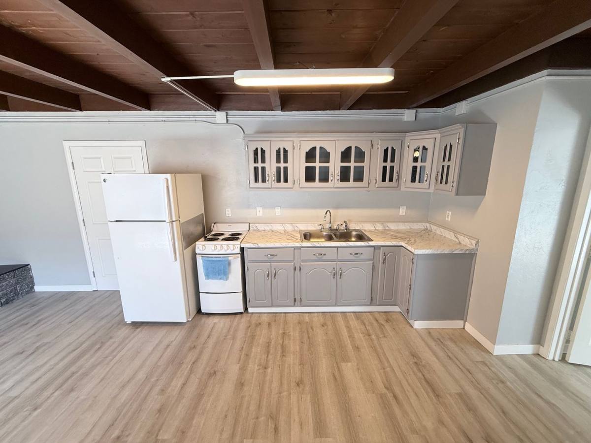 Apartment for rent at 1561 Olive Ave, Chula Vista, CA 91911