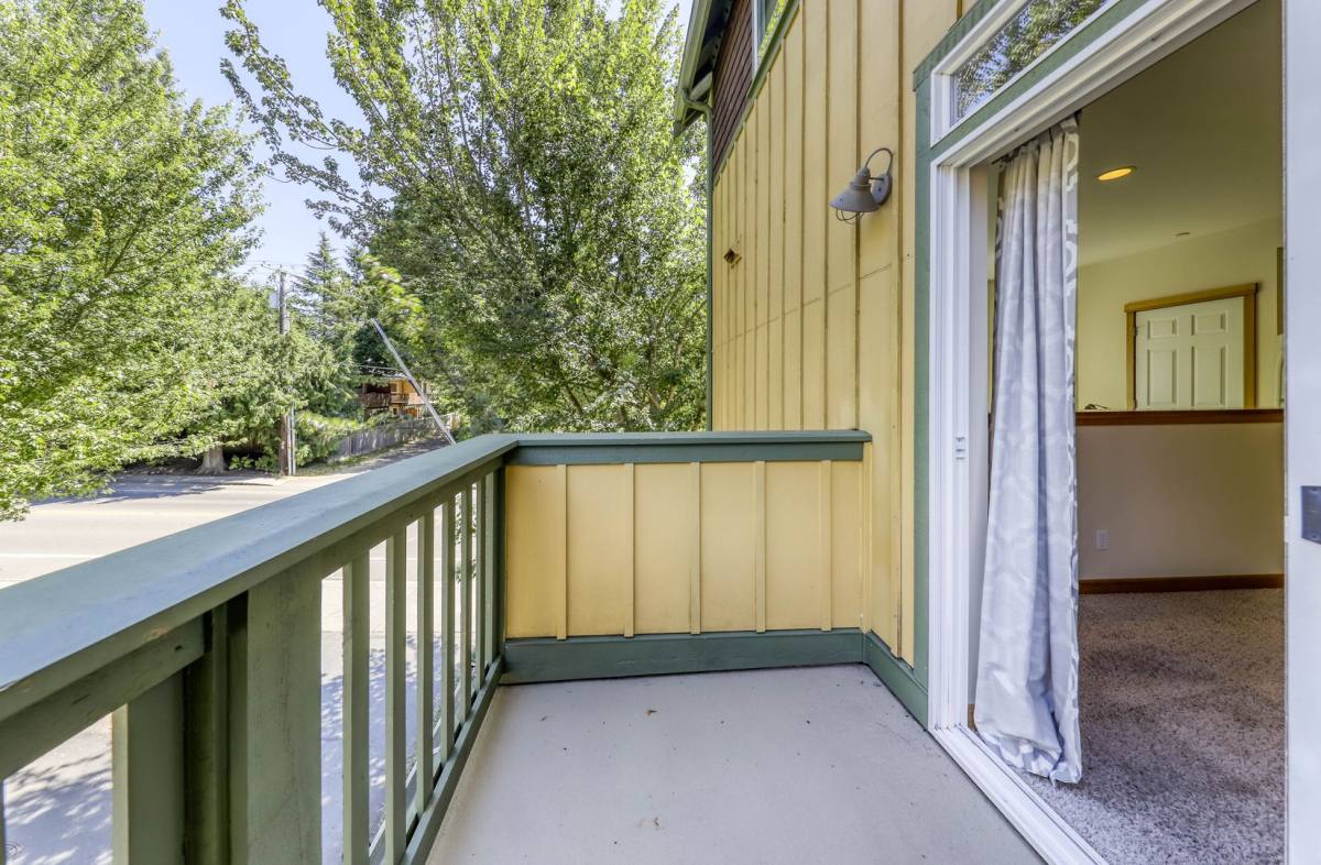 Townhouse for rent at 101A Sadie Lane NW, Bainbridge Island, WA 98110