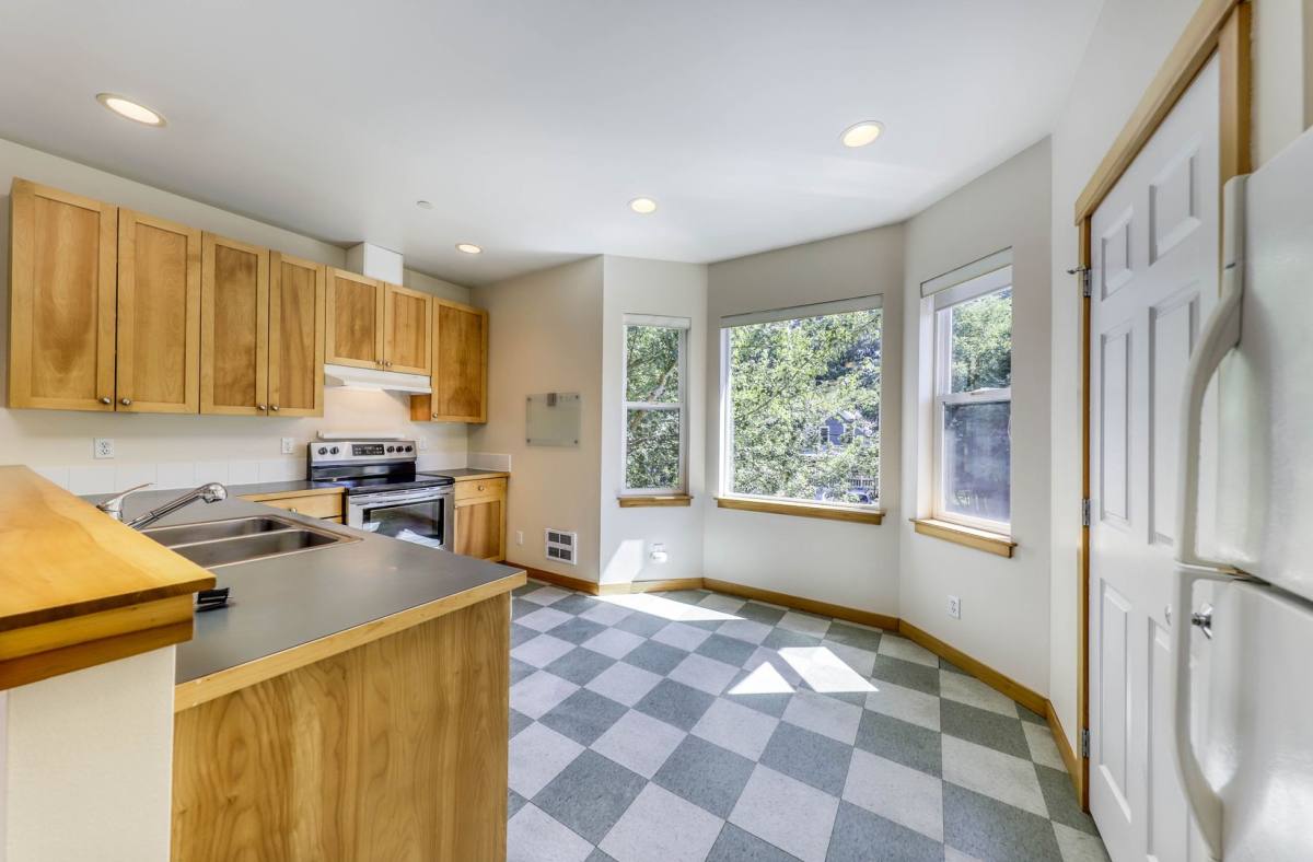 Townhouse for rent at 101A Sadie Lane NW, Bainbridge Island, WA 98110