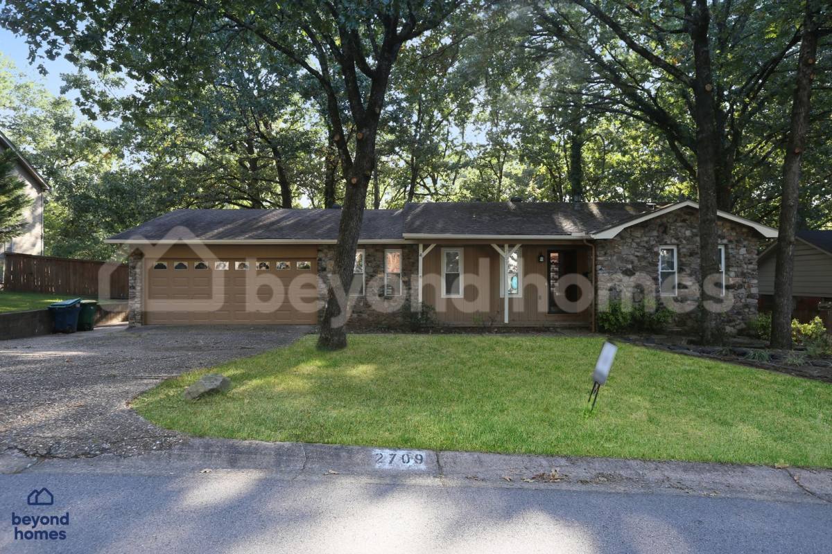House for rent at 2709 Millbrook Rd, Little Rock, AR 72227