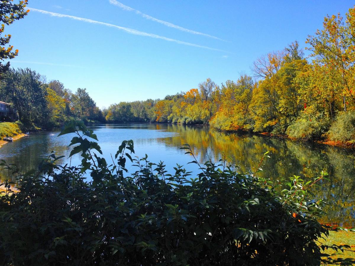 Apartment for rent at 644 Lakeside Dr, Plainfield, IN 46168
