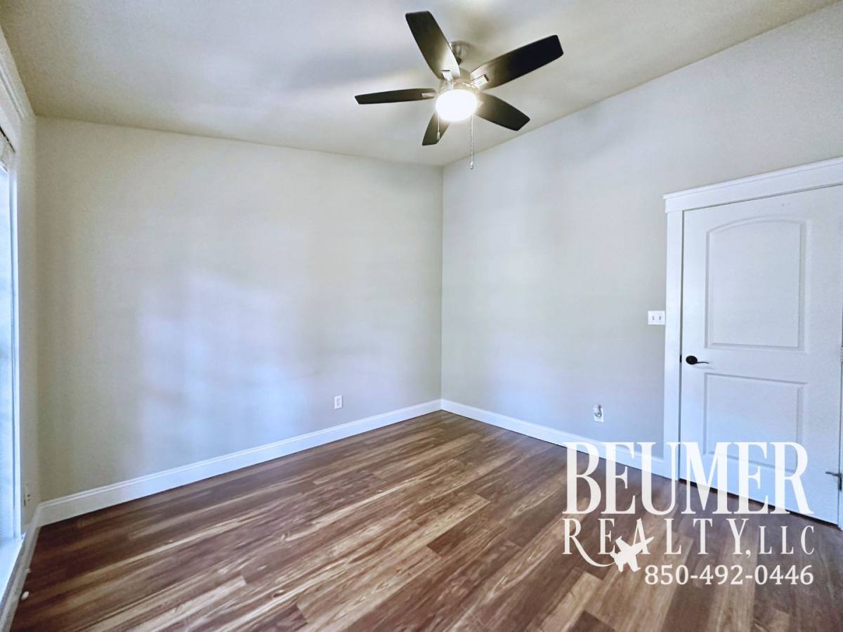 Townhouse for rent at 7215 Spanish Trail #6, Pensacola, FL 32504