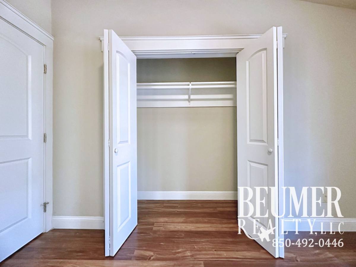 Townhouse for rent at 7215 Spanish Trail #6, Pensacola, FL 32504