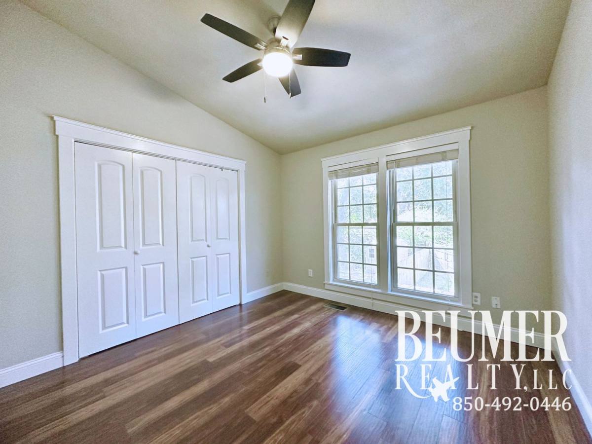 Townhouse for rent at 7215 Spanish Trail #6, Pensacola, FL 32504