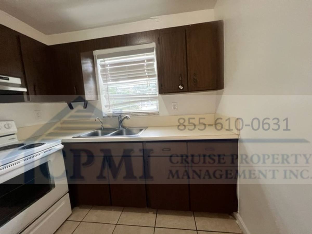 Townhouse for rent at 4931 SW 65 Ave, Fort Lauderdale, FL 33314