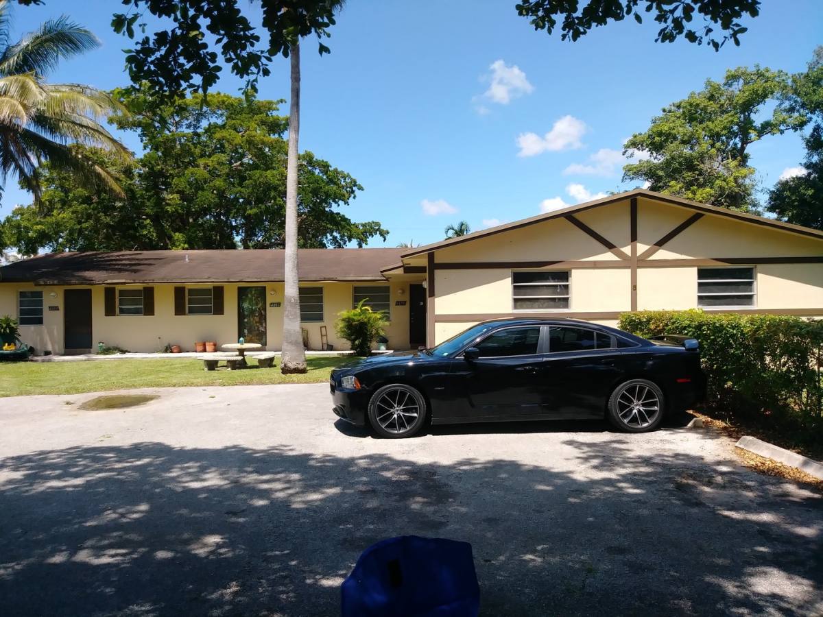 Townhouse for rent at 4931 SW 65 Ave, Fort Lauderdale, FL 33314