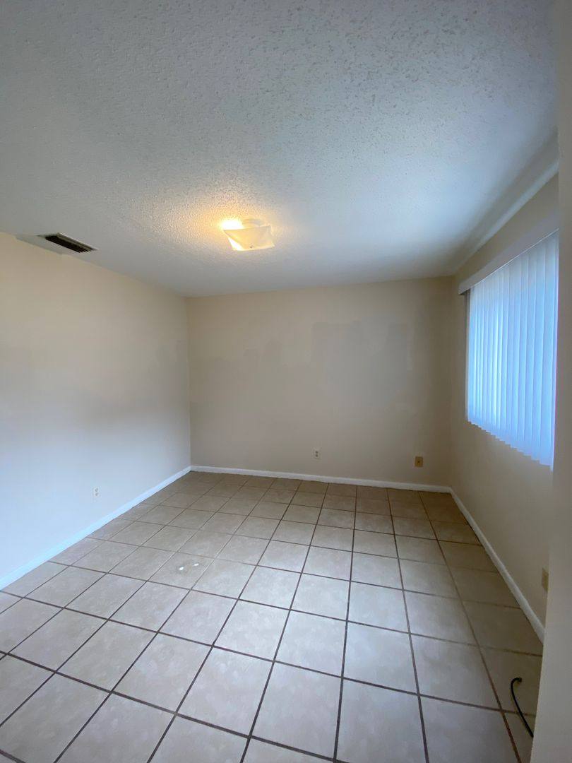 Apartment for rent at 620 SE 28th Place, Ocala, FL 34471