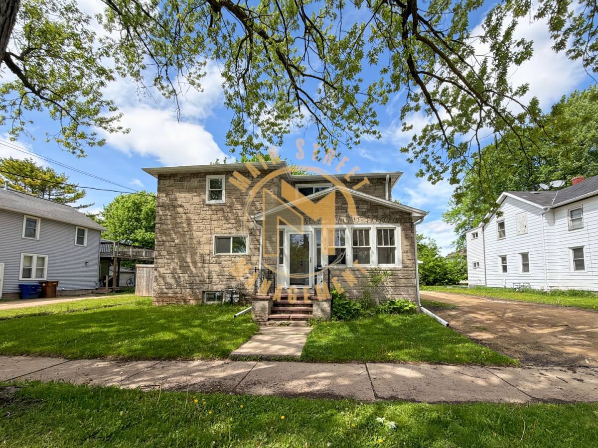 Apartment for rent at 316 2nd St, Menasha, WI 54952