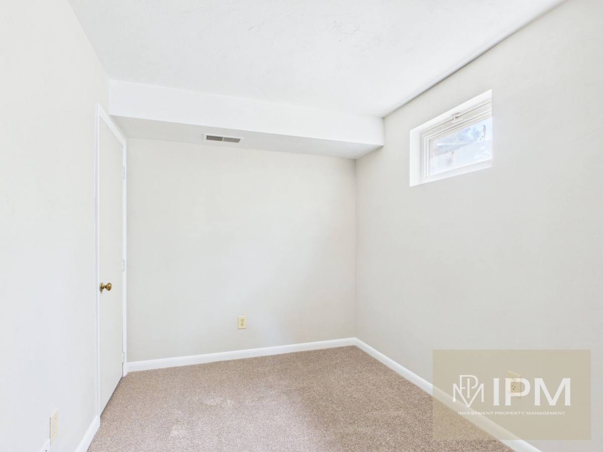 Townhouse for rent at 1955 Cherry Manor Dr, York, PA 17402