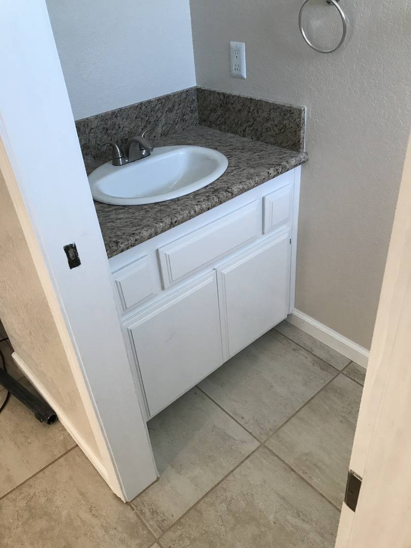 Apartment for rent at 16421 Apple Valley Rd, Apple Valley, CA 92307