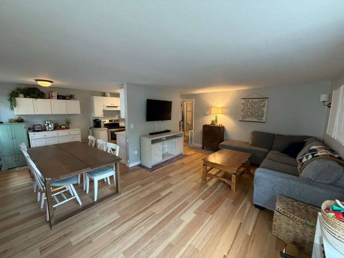 Condo for rent at 715 N 130th St, Seattle, WA 98133